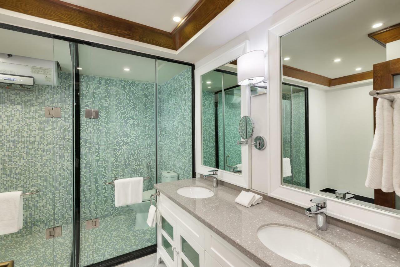 Kantharyar Serviced Apartment Yangon Exteriör bild