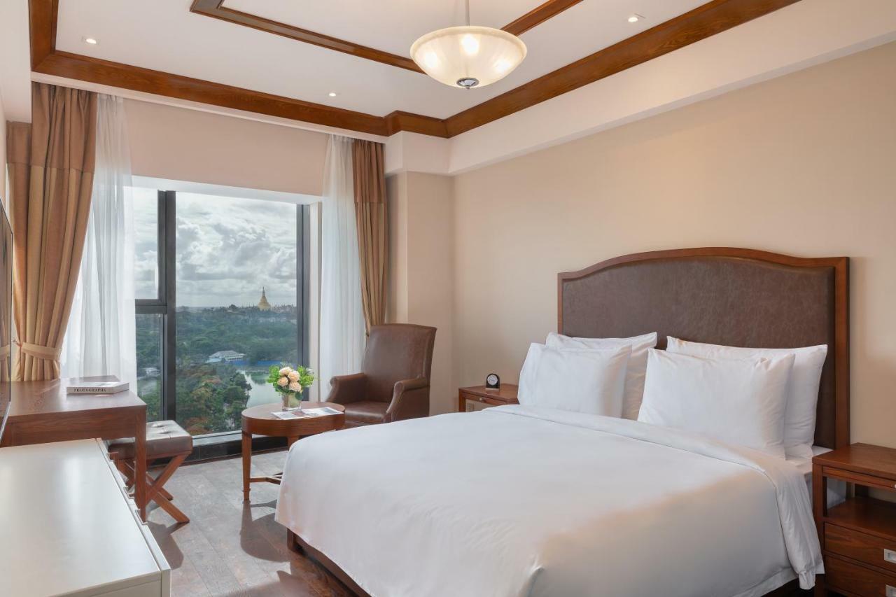 Kantharyar Serviced Apartment Yangon Exteriör bild